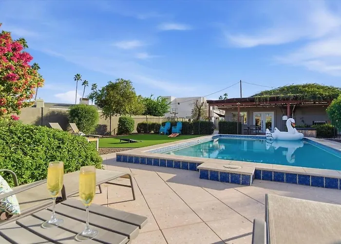 Holiday home Valley & Vine - Sparkling Pool & Bbq - In Old Town