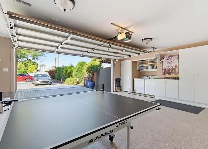 Valley & Vine - Sparkling Pool & Bbq - In Old Town